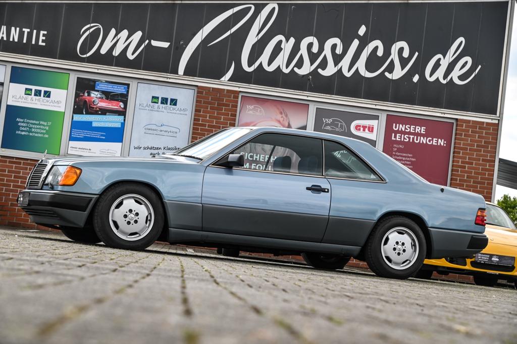 Mercedes-Benz CE 300