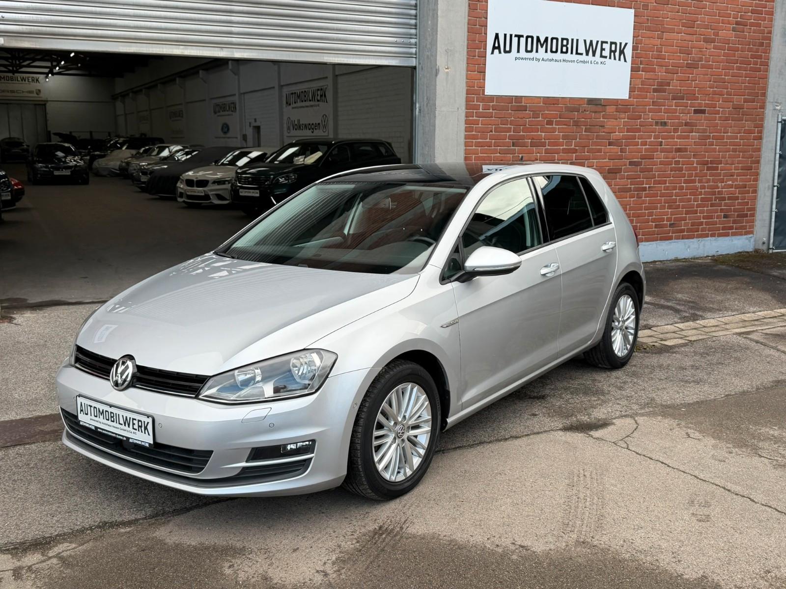 Volkswagen Golf VII Cup BMT*Navi*1.Hd*Kamera*Pano.-Dach*PDC
