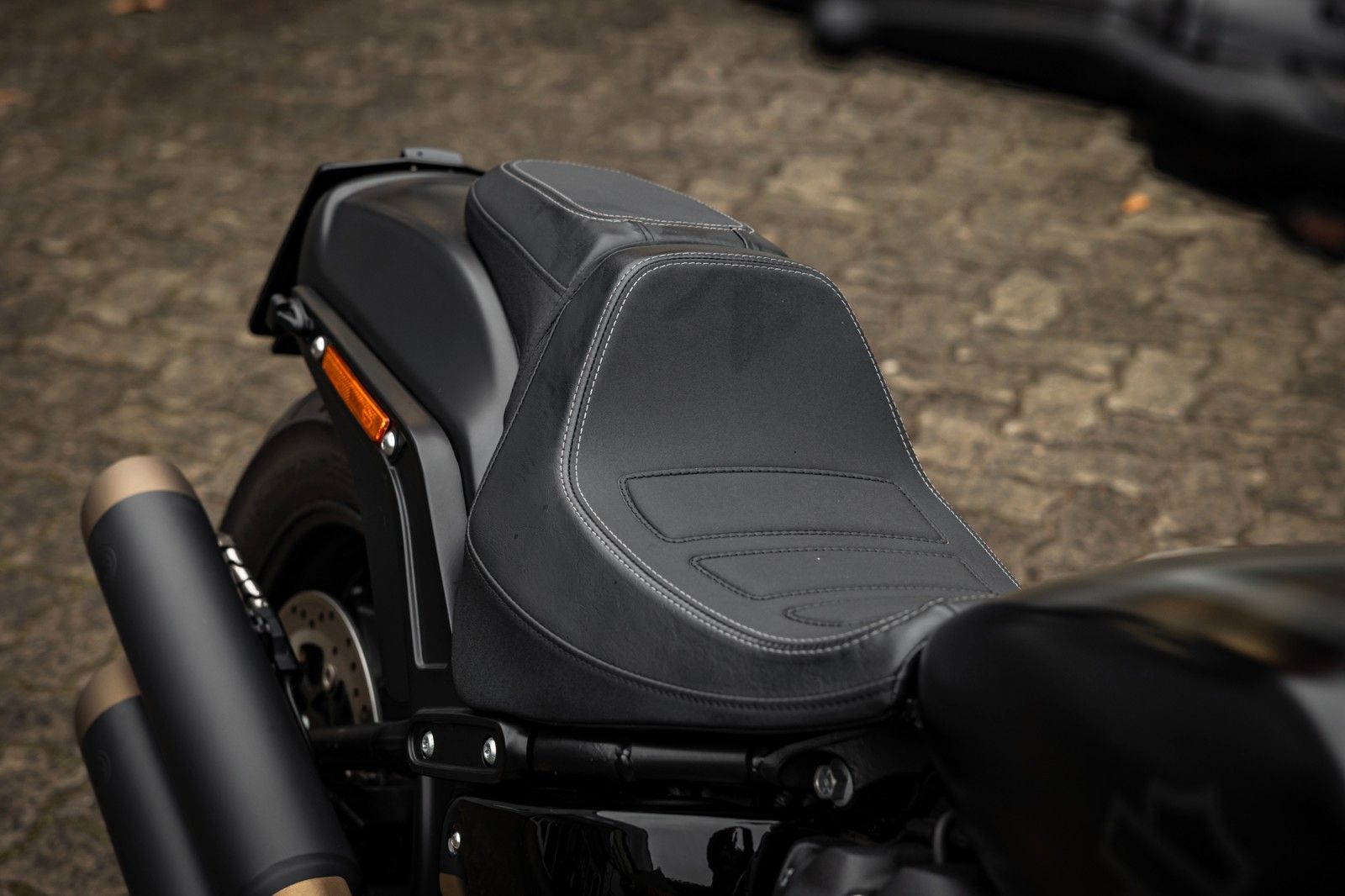 Fahrzeugabbildung Harley-Davidson FXFBS FAT BOB 114 CUI SOFTAIL - KESSTECH