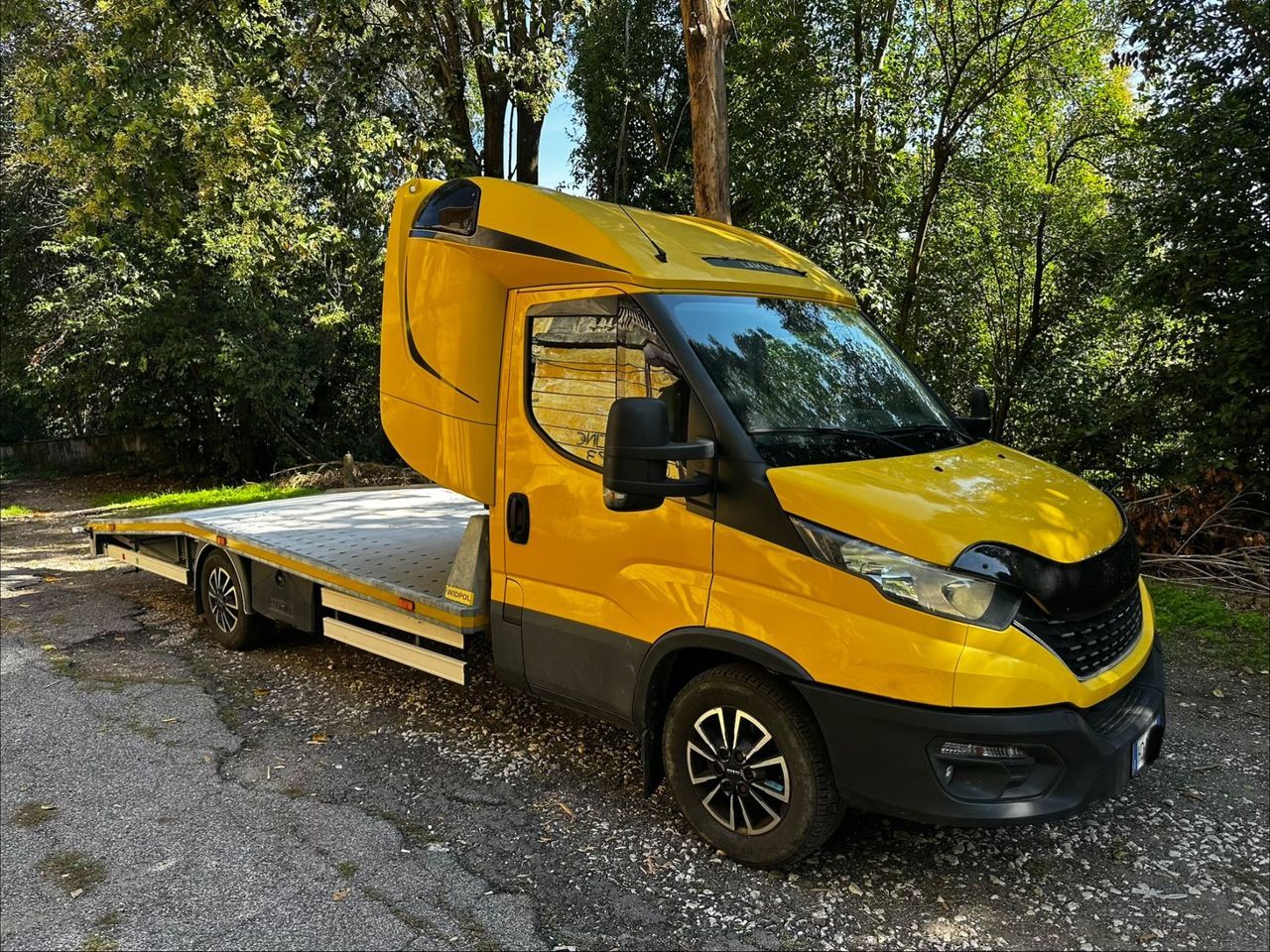 Iveco Daily Carroattrezzi Patente B Cabinato Ful