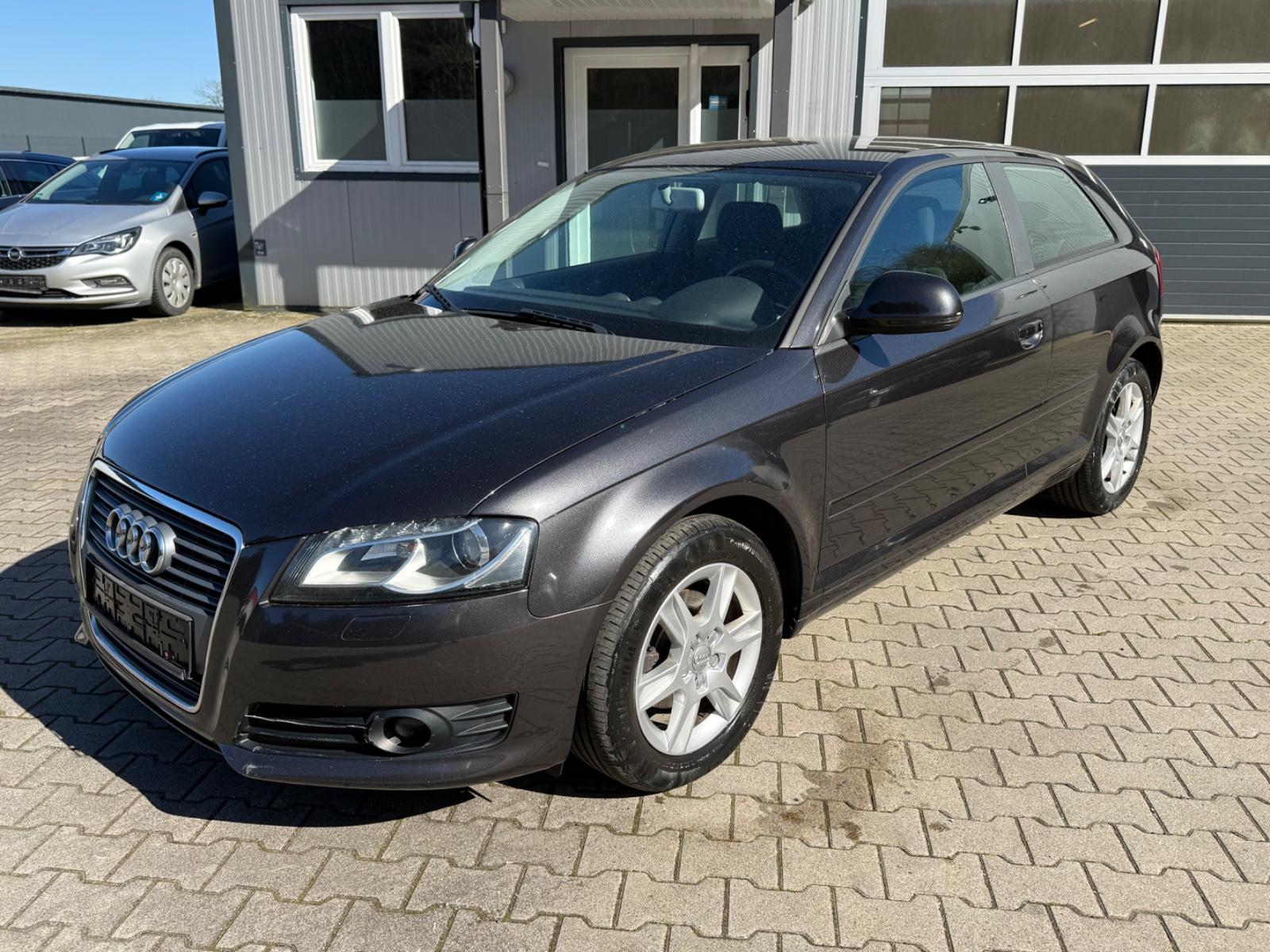 Audi A3 1.6 TDI Attraction * Navi * TÜV 9-2027