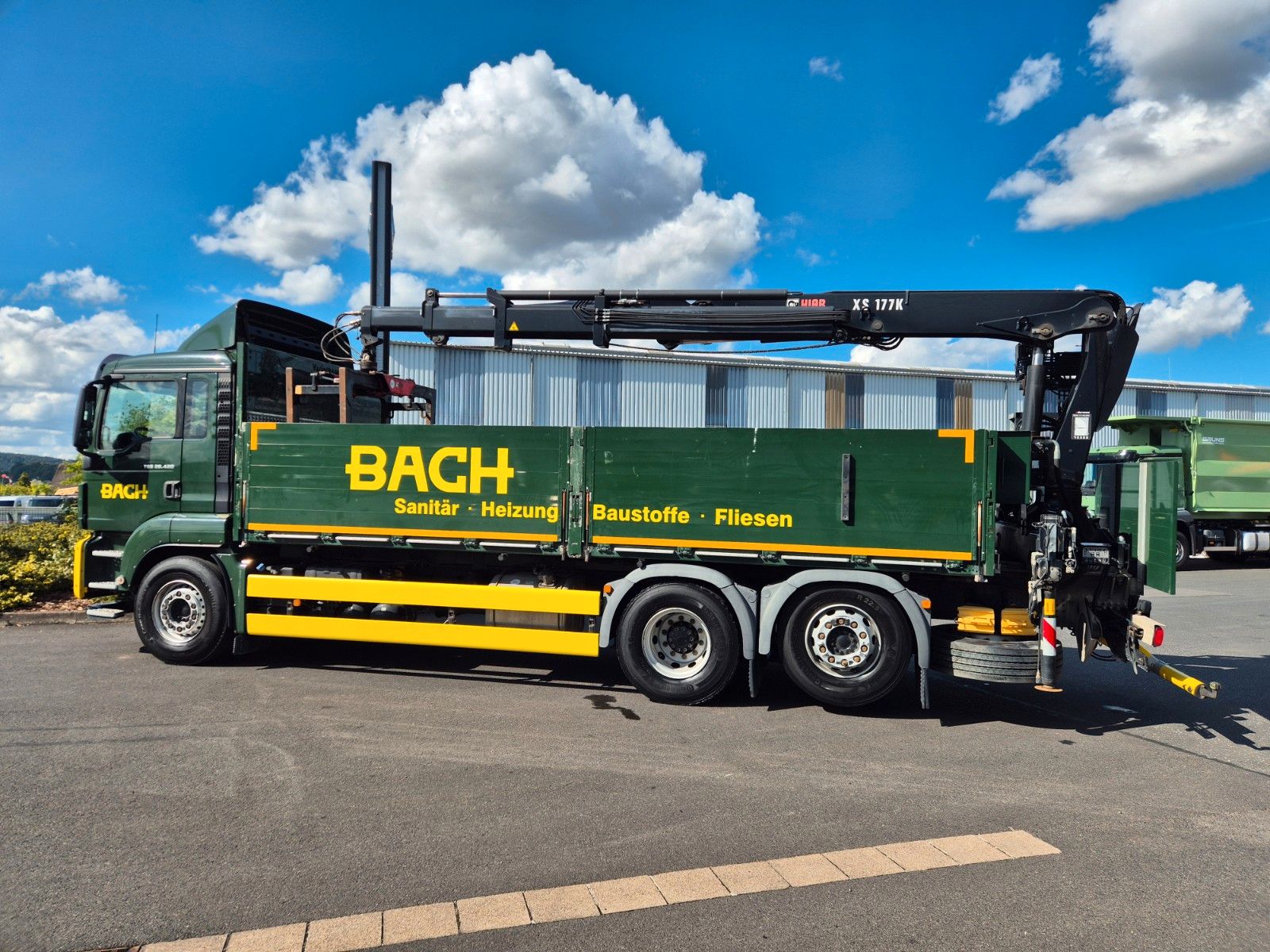 Fahrzeugabbildung MAN TGS 26.420 6x2-4 LL Hiab 177K PRO 2 Stück