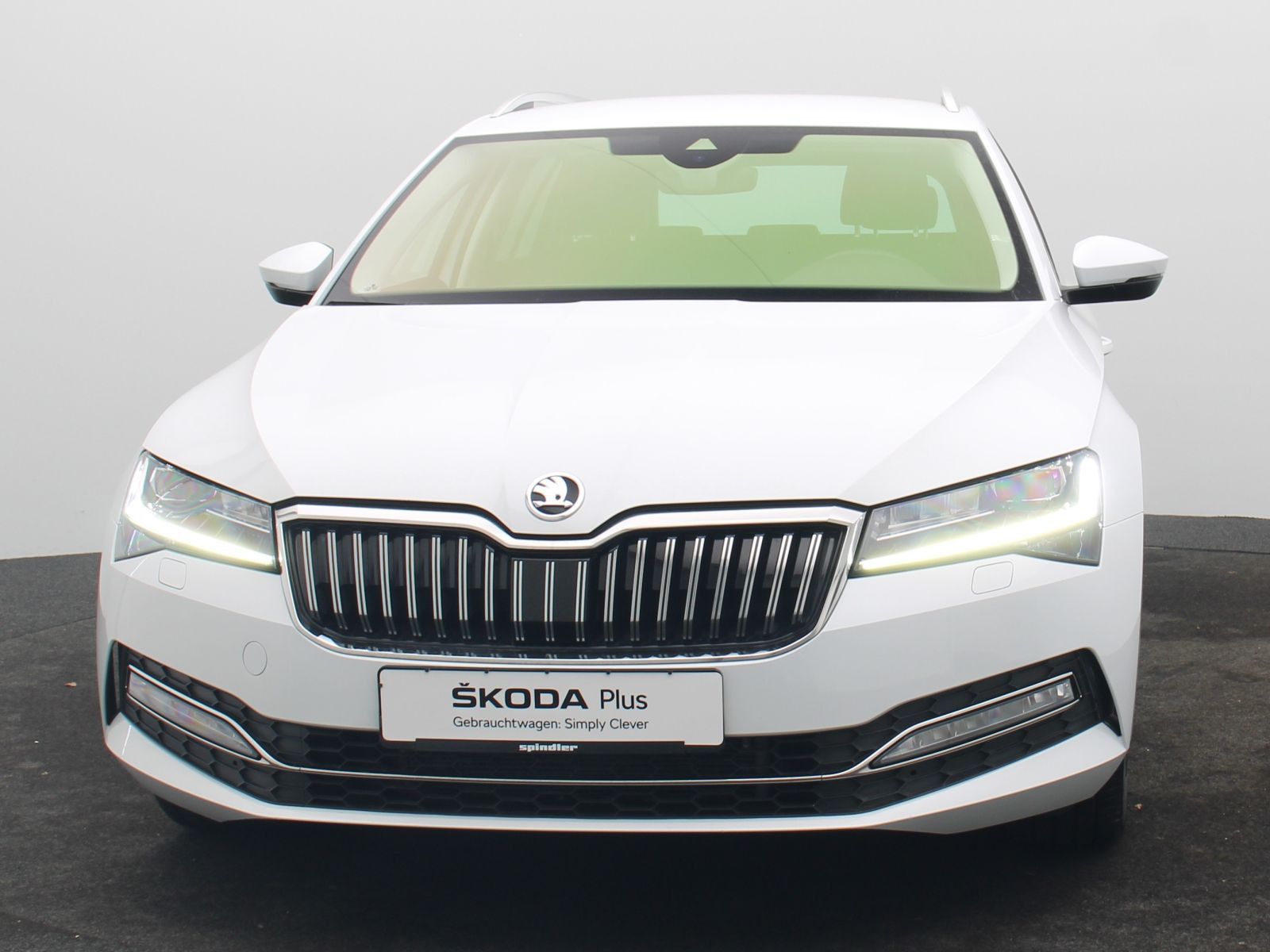 Skoda Superb - Bild 3
