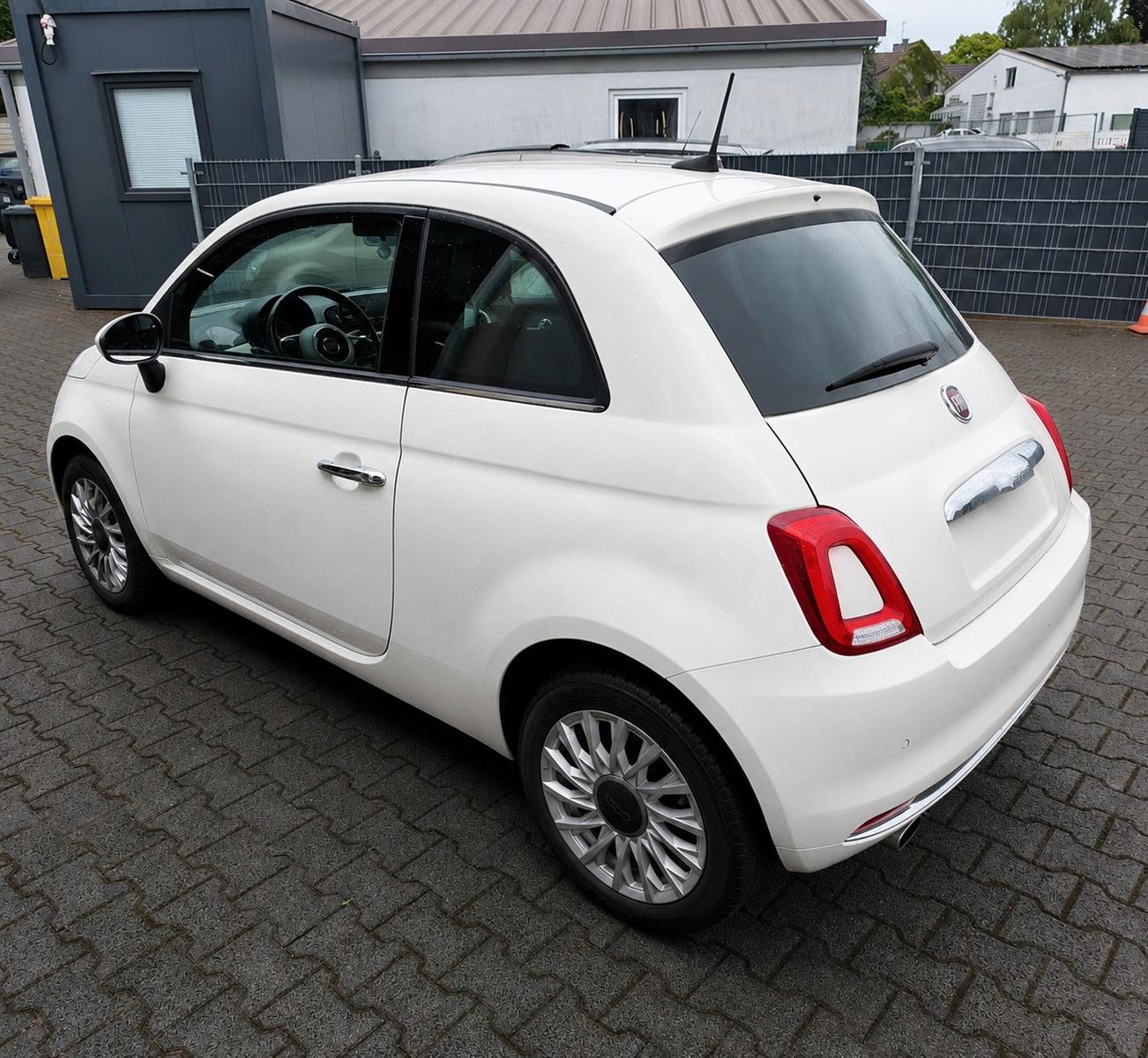 Fiat 500 Lounge NAVI KLIMA PDC TOP GEPFLEGT GUTACHTEN