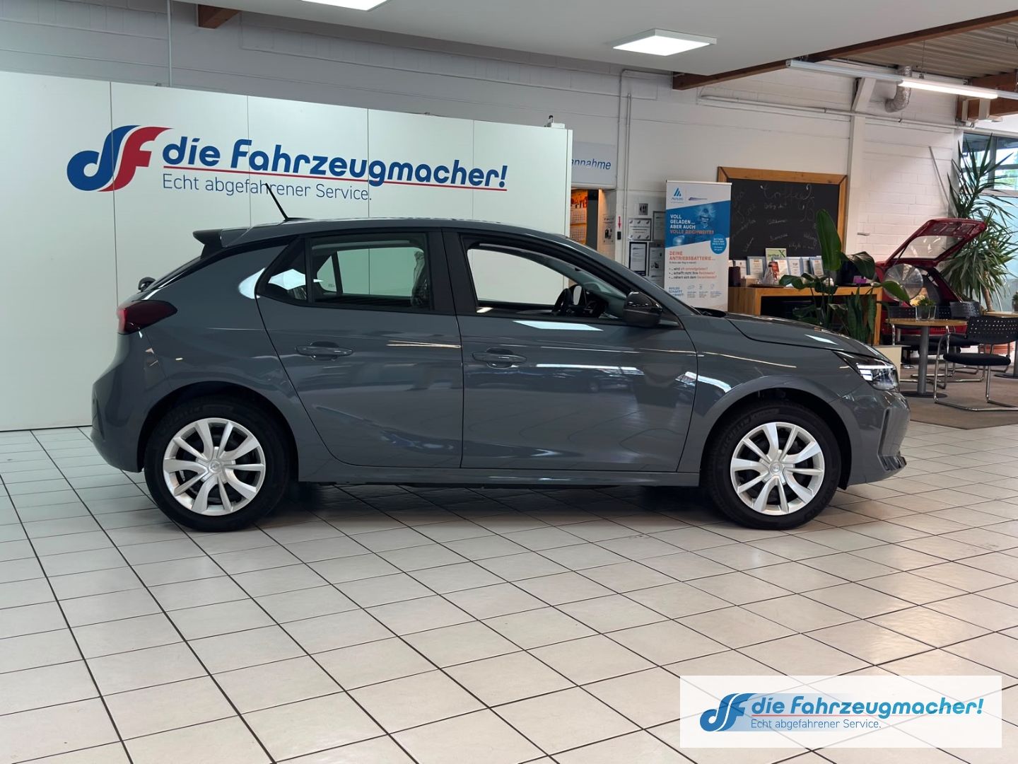 Fahrzeugabbildung Opel Corsa-e F e Edition Digitales Cockpit LED Apple