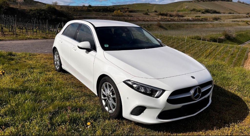 Image of Mercedes-Benz A 220