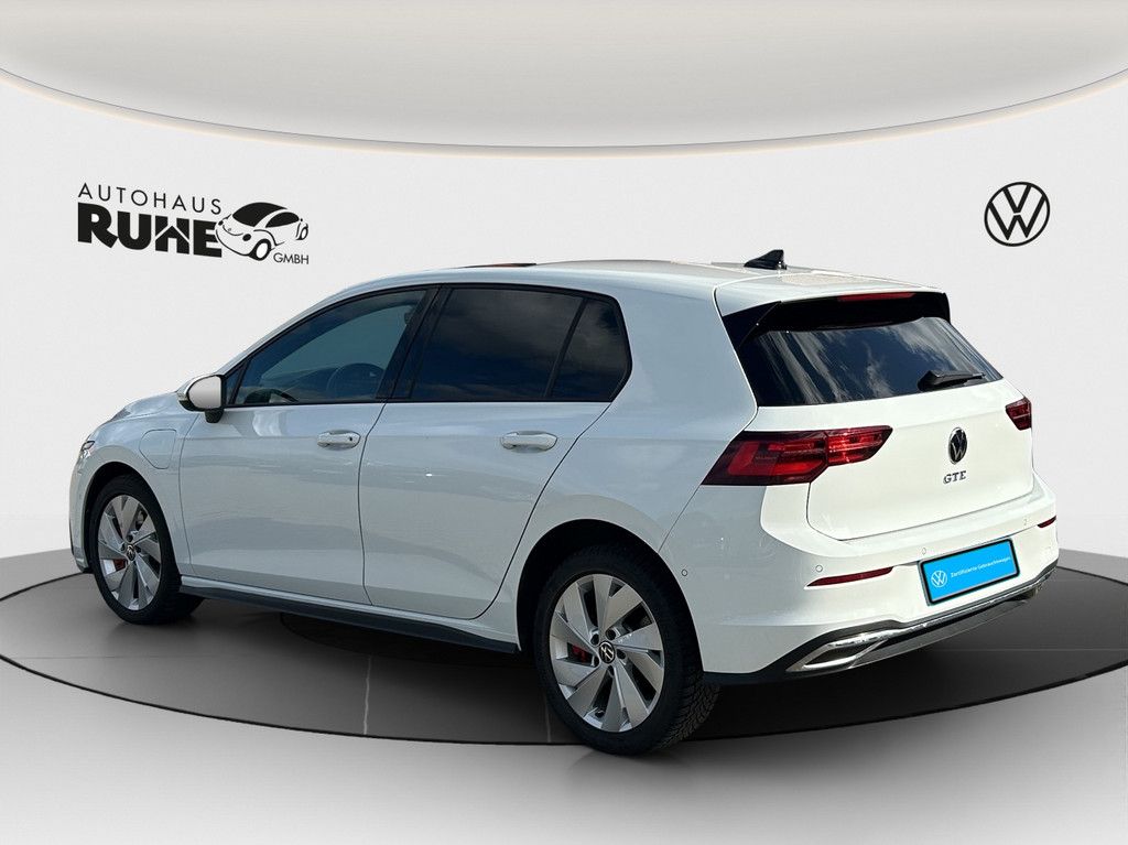 Volkswagen Golf VIII GTE 1.4 eHybrid 110 kW DSG foto 3