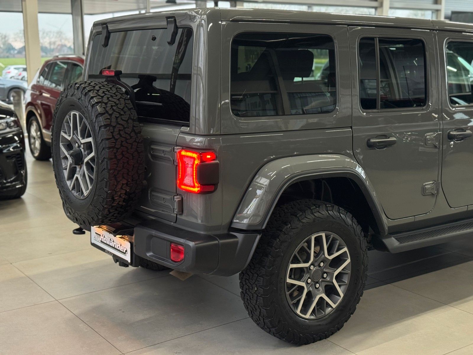 Fahrzeugabbildung Jeep Wrangler Unlimited 2.0 4xe Plug-In Hybrid Sahara