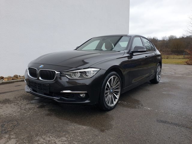 BMW 330i xDrive Aut LuxurLine Händler/Export DriveAs