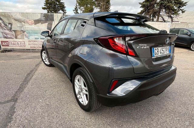 Toyota C-HR 1.8 Hybrid E-CVT