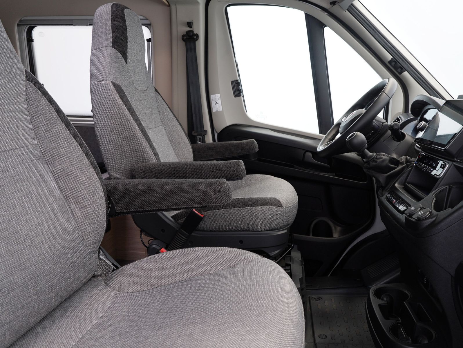 Fahrzeugabbildung Knaus BOXLIFE PRO / 540 ROAD Aufstelldach/Markise