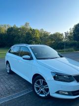 Skoda Škoda Fabia 1.4 TDI | 90 PS | EZ 10/2016 |... - Skoda Fabia mit Diesel-Antrieb: Kombi, 1.9