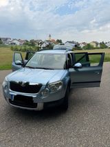 Skoda Yeti, BJ 2013, Automatik - Skoda Yeti: Skod