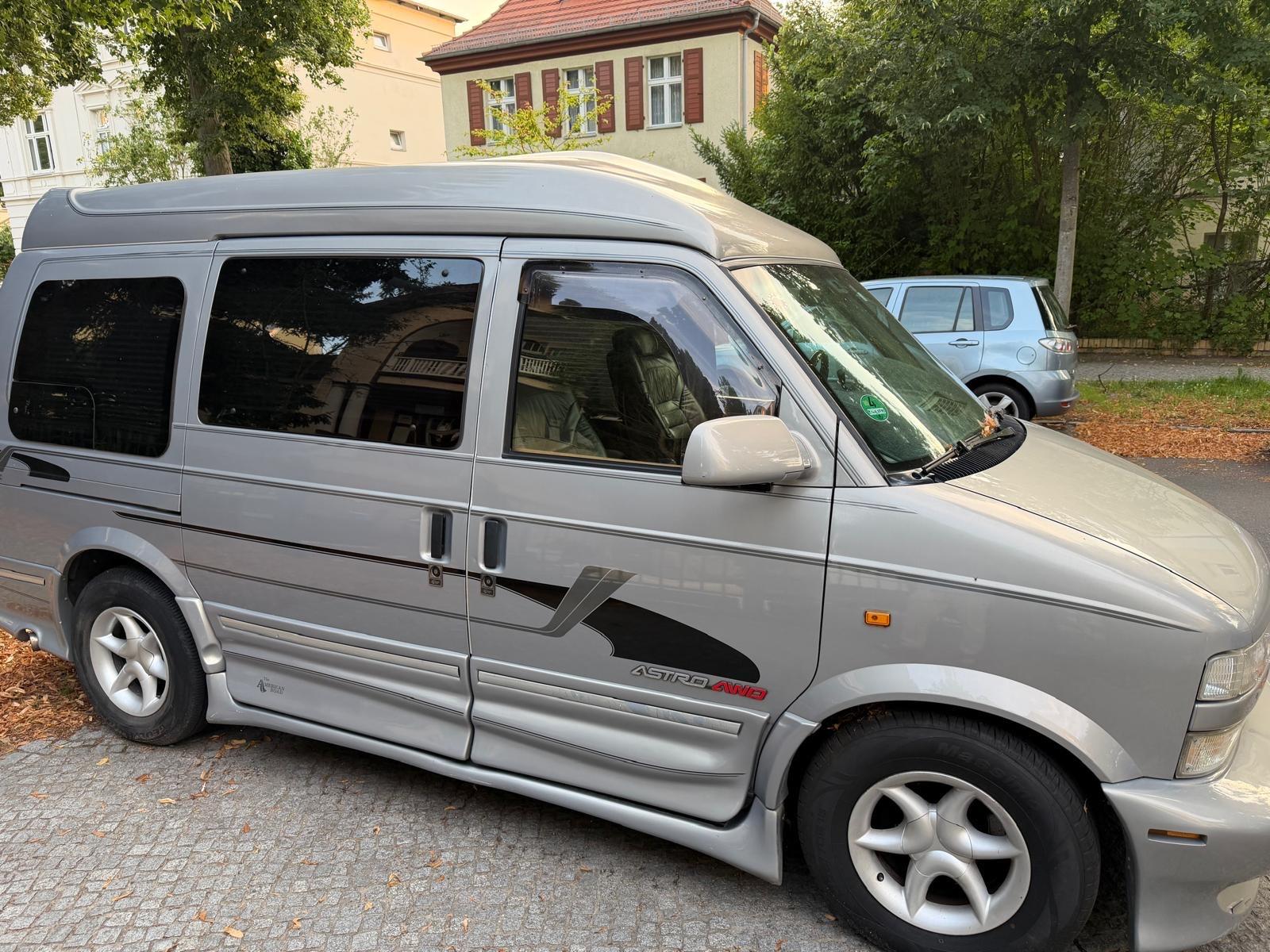 Chevrolet Astro 4WD