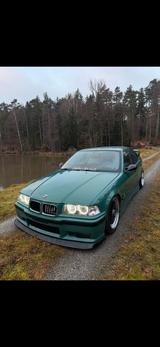 BMW E36 320i M50B20TU - BMW 320 aus 1994: 320i