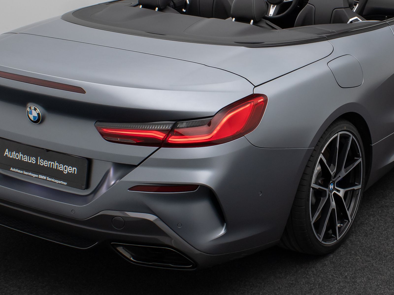 Fahrzeugabbildung BMW M850i xD Cabrio 360°B&W Laser Individual 20"Voll