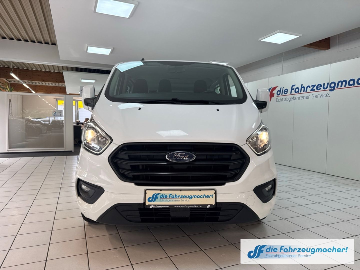 Fahrzeugabbildung Ford Transit Custom 320 L2 Trend 2.0 TDCi EU6d-T Dyn.