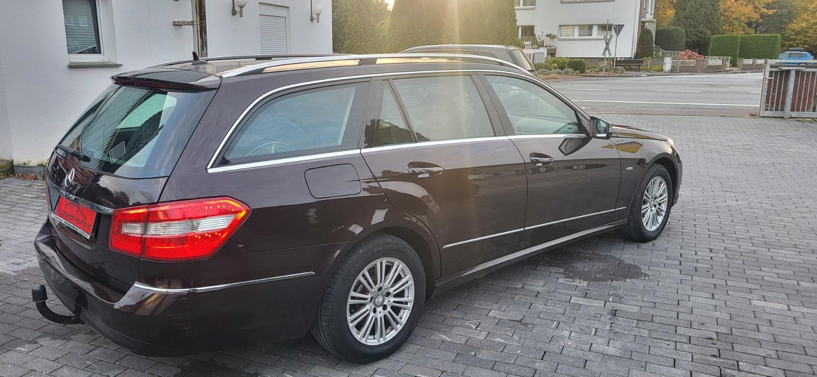 Mercedes-Benz E220 2010 — photo 5