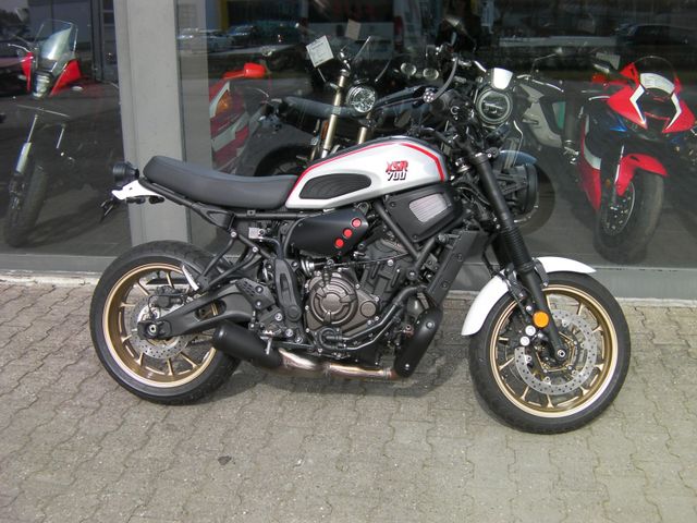 Yamaha XSR700 X-Tribute*kurzes Heck*Lenkerendspiegel