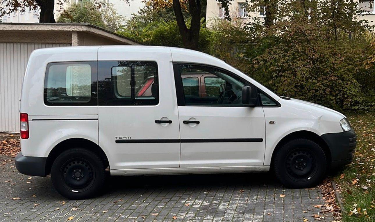 Volkswagen Caddy 2010 — photo 13