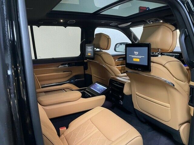Fahrzeugabbildung Jeep GRAND WAGONEER SERIES III 6.4L V-8!!