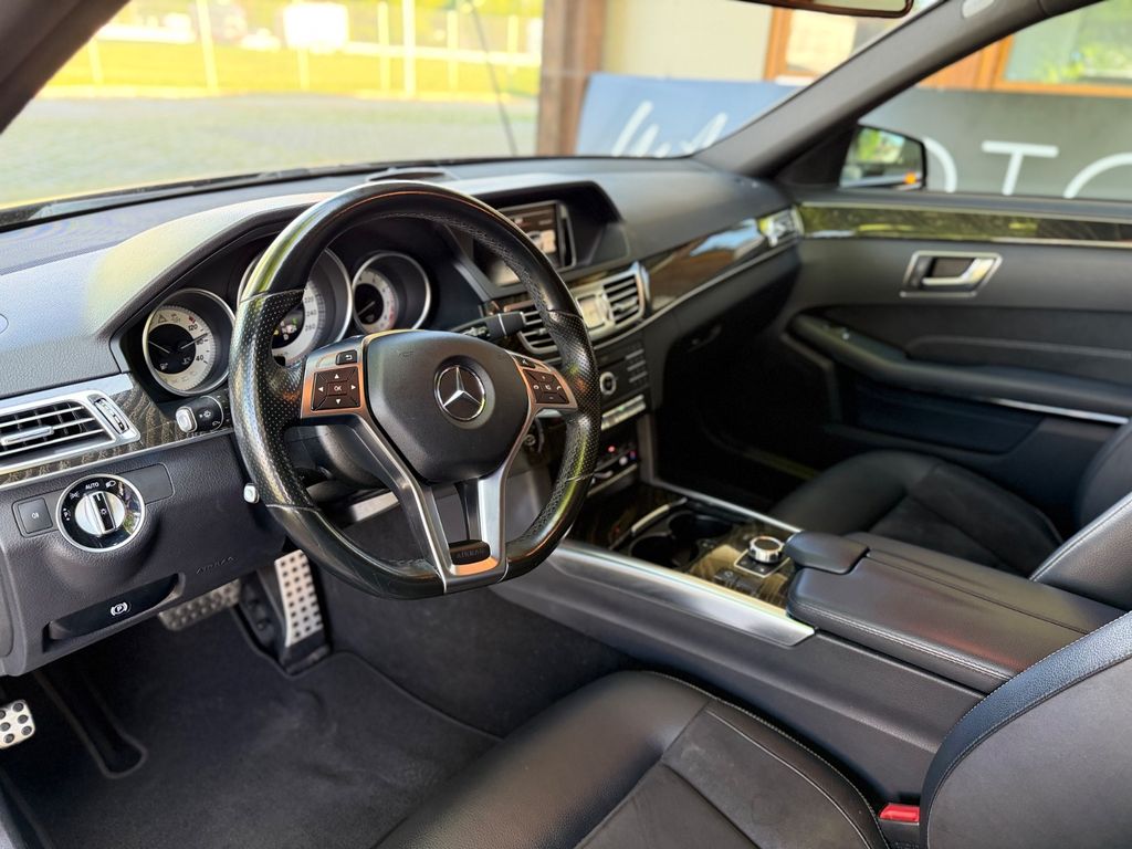 MERCEDES-BENZ E200 T CGI/AMG-PAKET/DISTR+/ILS/NIGHT PAKET MERCEDES-BENZ E200 T CGI/AMG-PAKET/DISTR+/ILS/NIGHT PAKET