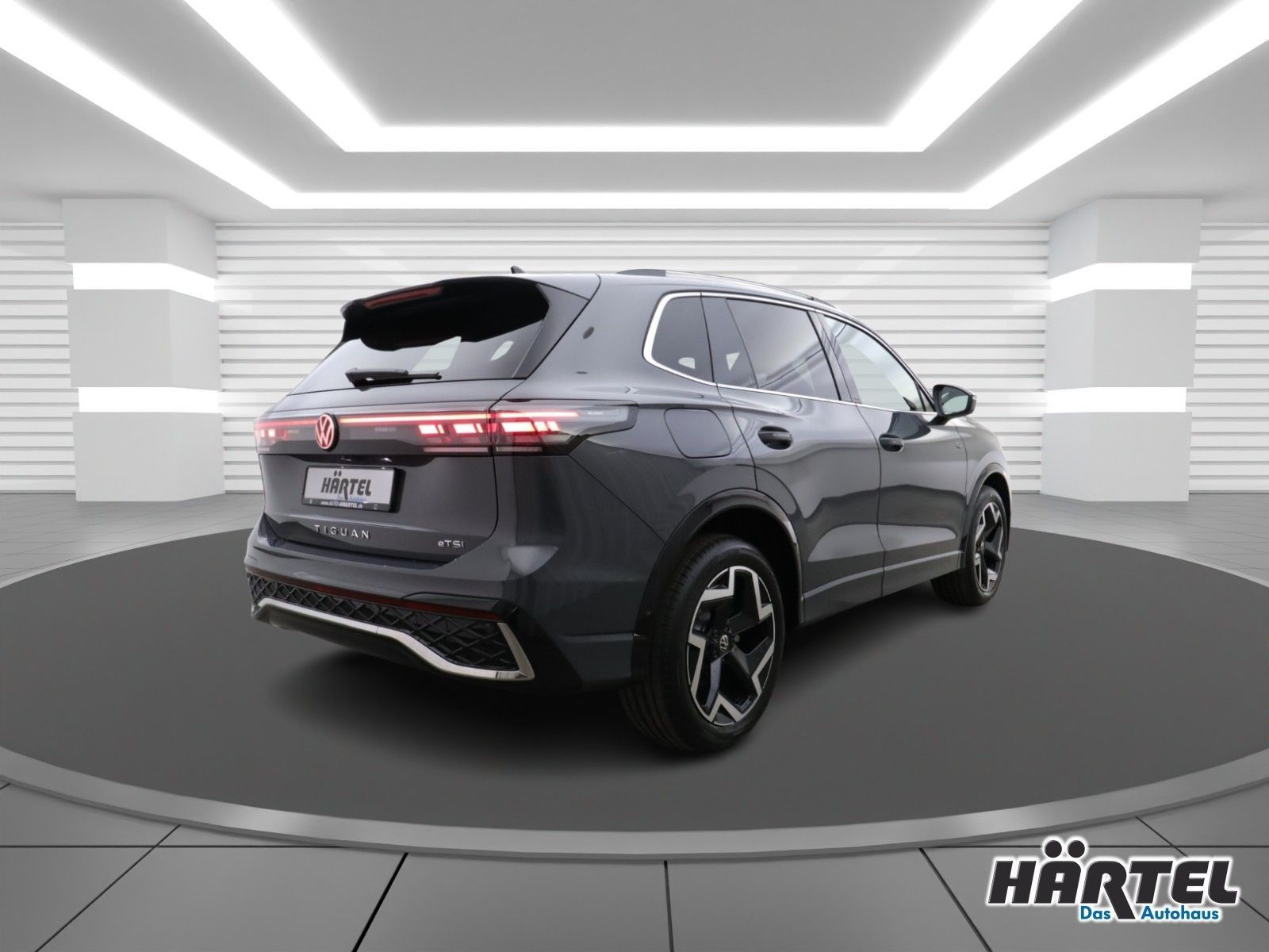 Volkswagen TIGUAN R-LINE 1.5 ETSI DSG (+ACC-RADAR+NAVI) LED imagem 3