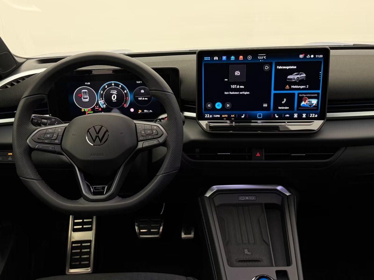 Volkswagen T-Roc 1.5 eTSI DSG R-Line +BLACK-STYLE+CAM+ACC+, миниатюра 19