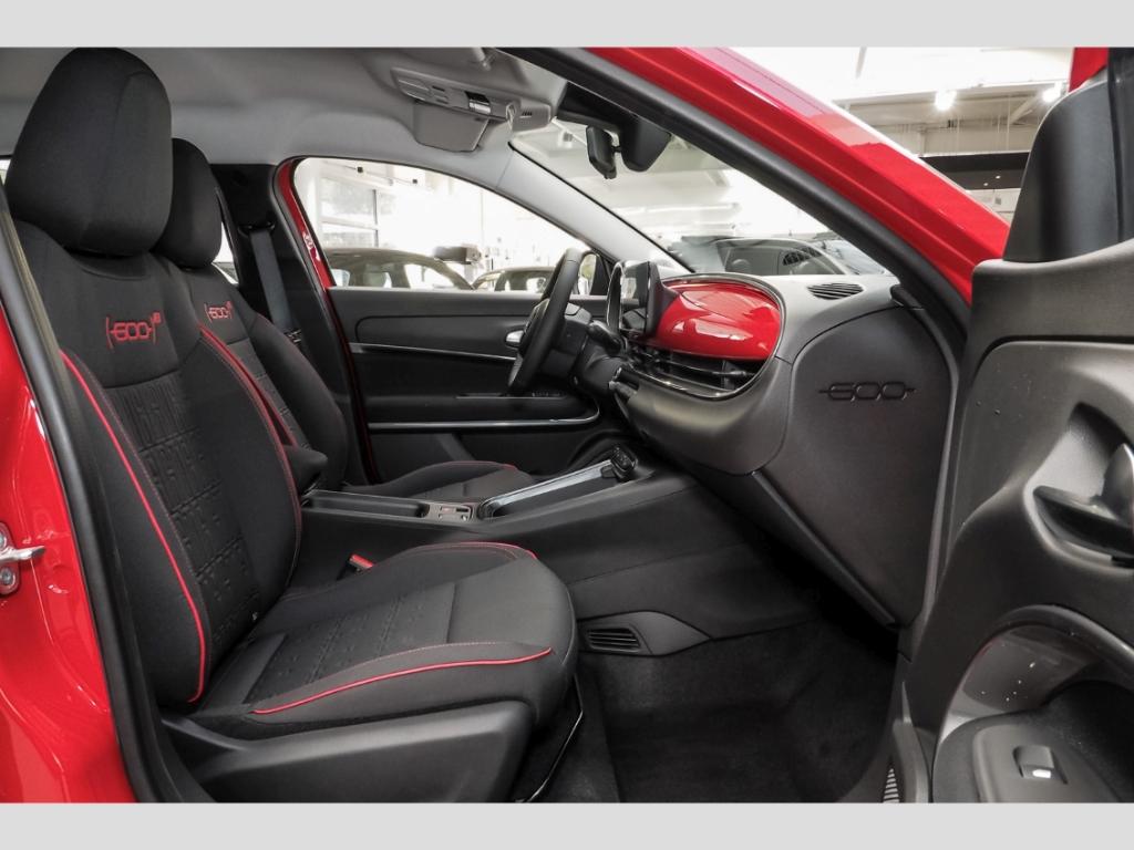 Fiat 600e Red Elektro Voll-LED PDC  AppleCar 3-Phasig