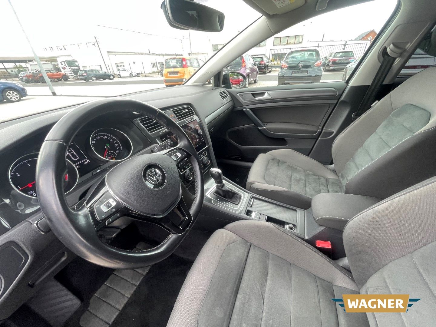 Fahrzeugabbildung Volkswagen Golf VII Variant Comfortline BMT Start-Stop