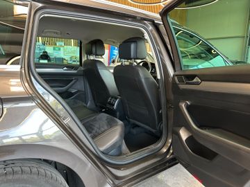 Volkswagen Passat Variant *Keyless*LED*NAVI*ACC*3-Zonen*