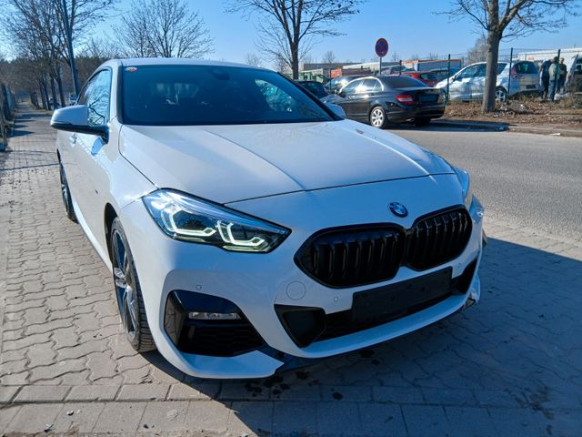 BMW 218 Baureihe 2 Gran Coupe  i M Sport Scheckheft