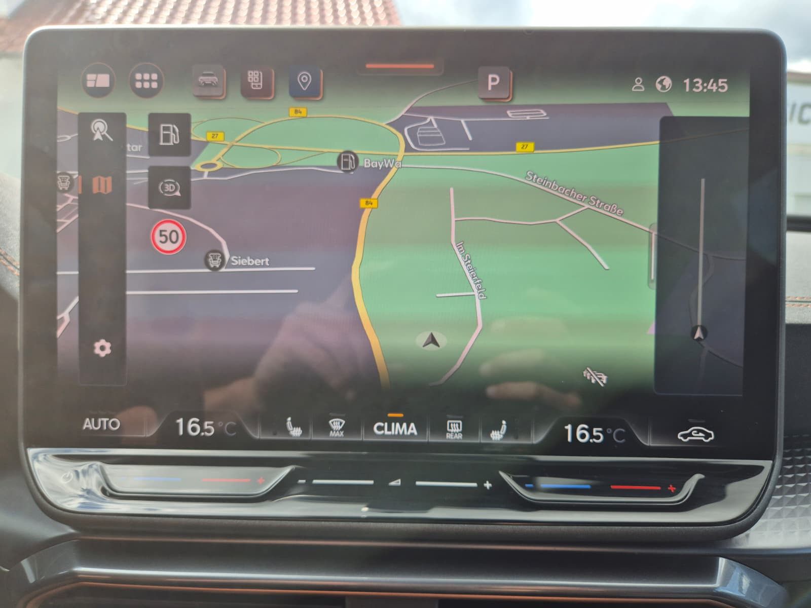 Fahrzeugabbildung CUPRA Leon 1.5 eTSI DSG PANO*AHK*DYNAMICA*EDGE*18" 5JG
