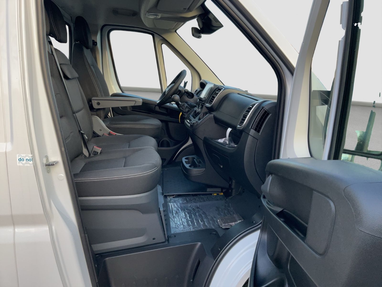Fahrzeugabbildung Fiat Ducato Pritsche 35 L2 140 Multijet Klima Kamera