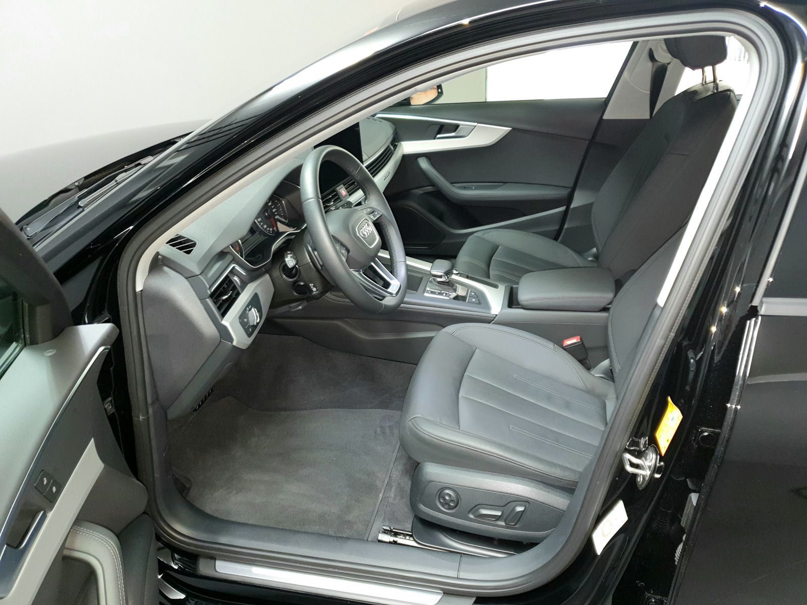 Audi A4 Limousine advanced 45TFSI qu S tronic ACC LED foto 8