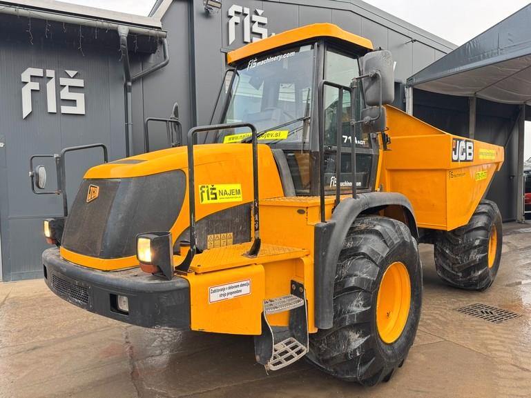 JCB 714 - NEW TYRES - 2013 YEAR - 8200 HOURS