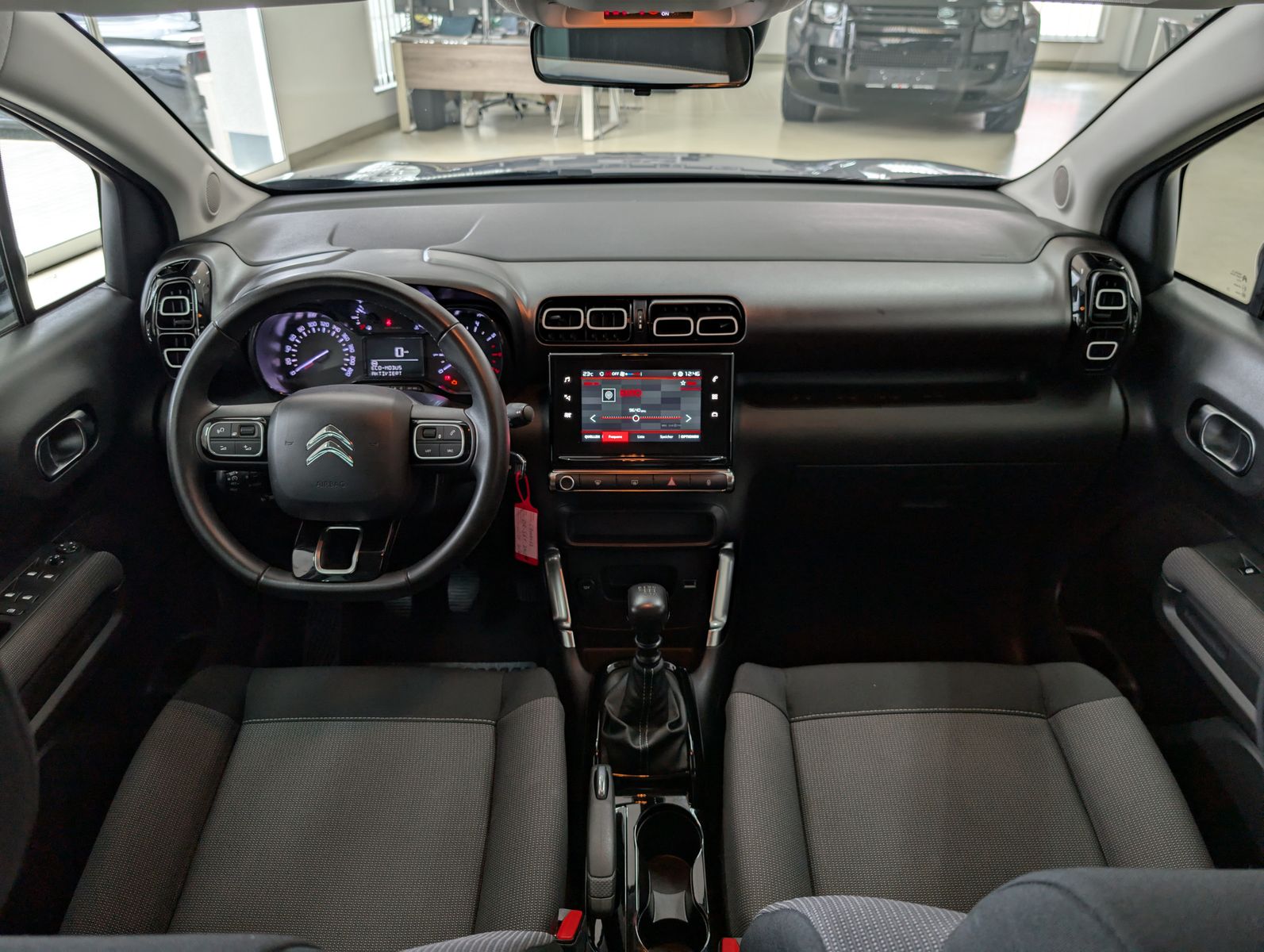 Fahrzeugabbildung Citroën C3 Aircross YOU APP PDC TOUCH TEMP KLIMA LED