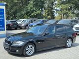 BMW 320i Touring Sport PDC AHK S-Heft - BMW 320 aus 2012: 320i