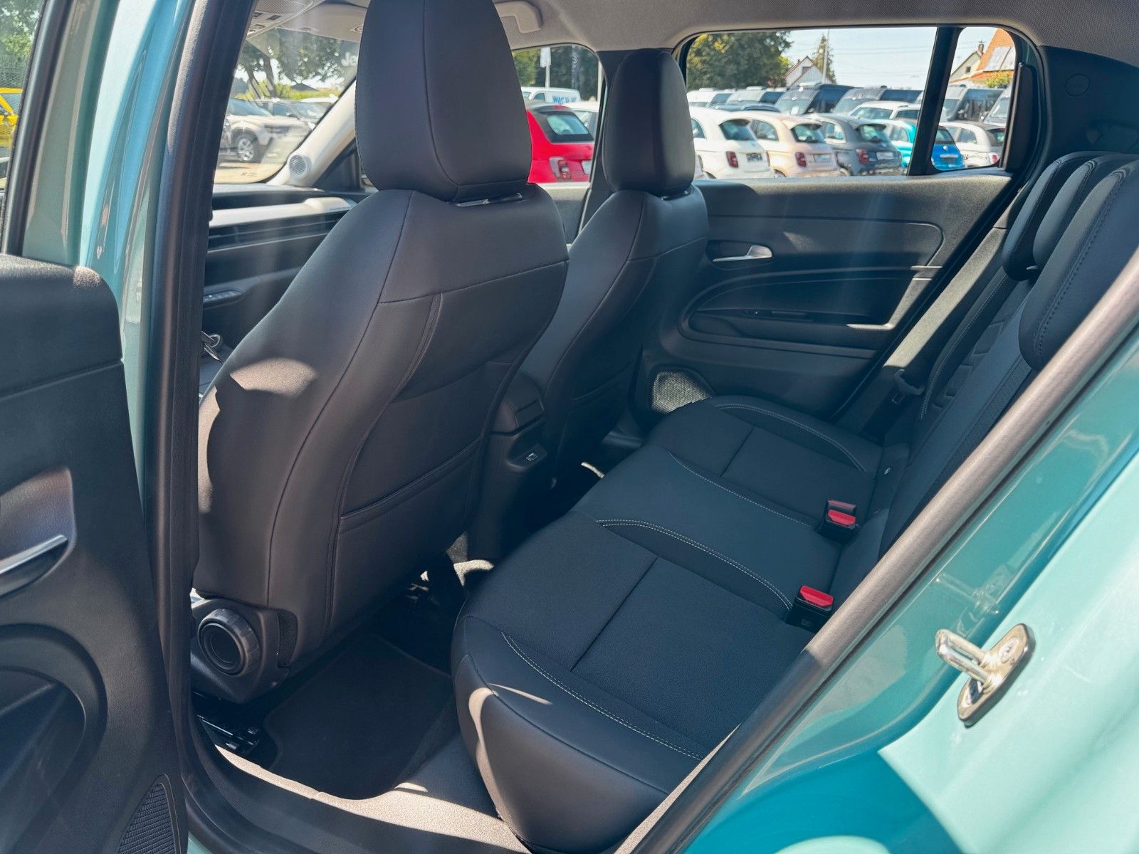 Fahrzeugabbildung Jeep Avenger Elektro Altitude+ Navi Kamera Sitzhzg.