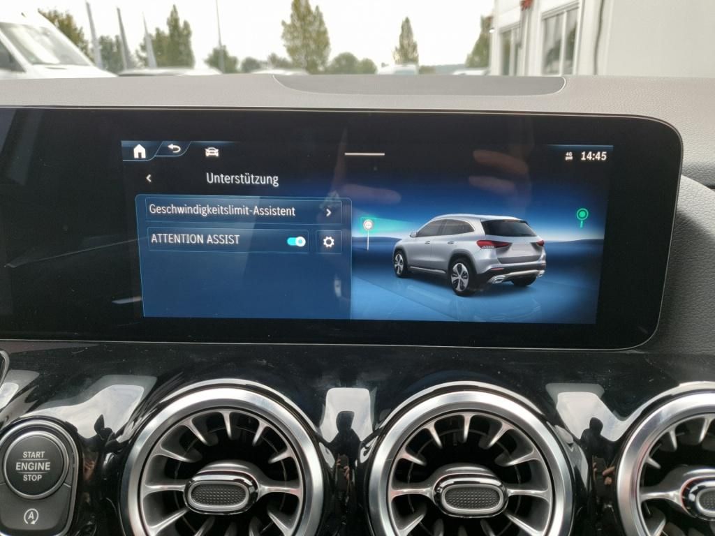 Fahrzeugabbildung Mercedes-Benz GLA 200 d AMG*Navi*AHK*Leder*PDC*SpurH*LED