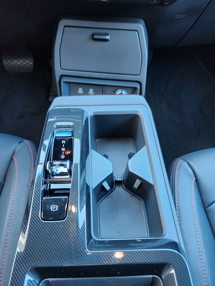 Fahrzeugabbildung KGM ACTYON+BLISS+SH VO+HI+ELEKTR.HECKKLAPPE+KAMERA H