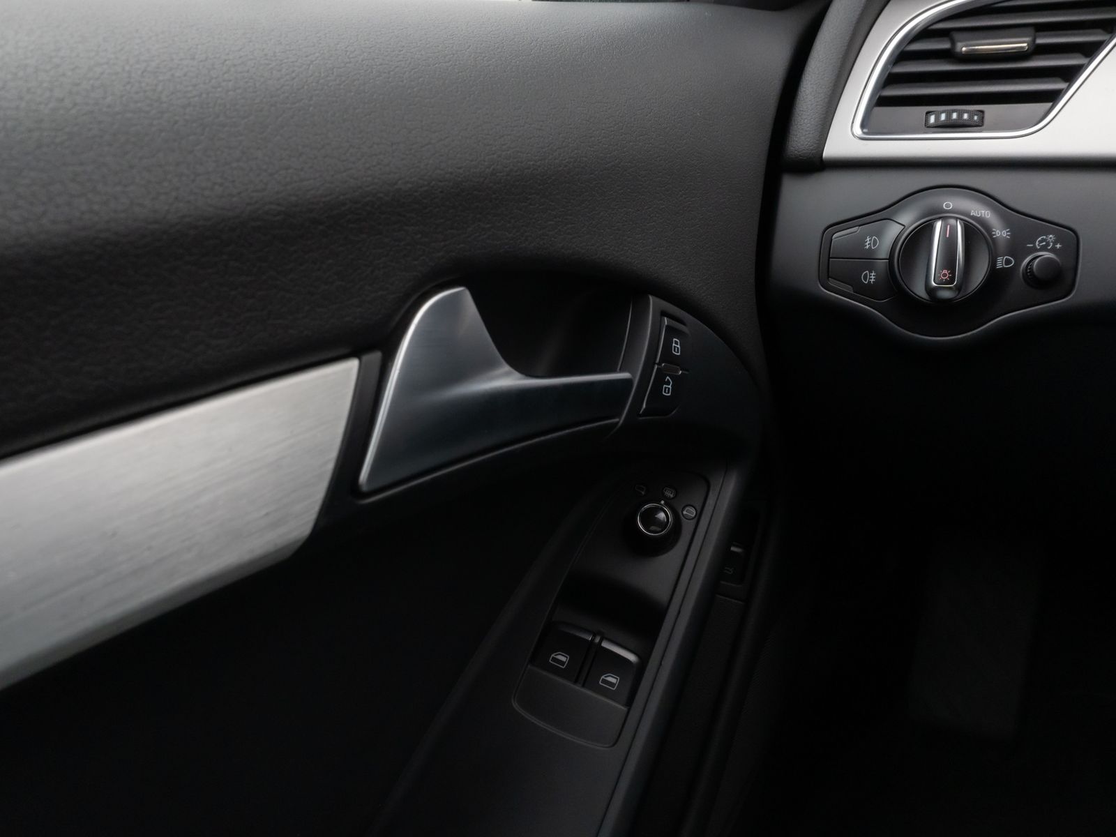 Fahrzeugabbildung Audi A5 Coupe 3.0 TDI quattro Panorama Xenon 8Fach