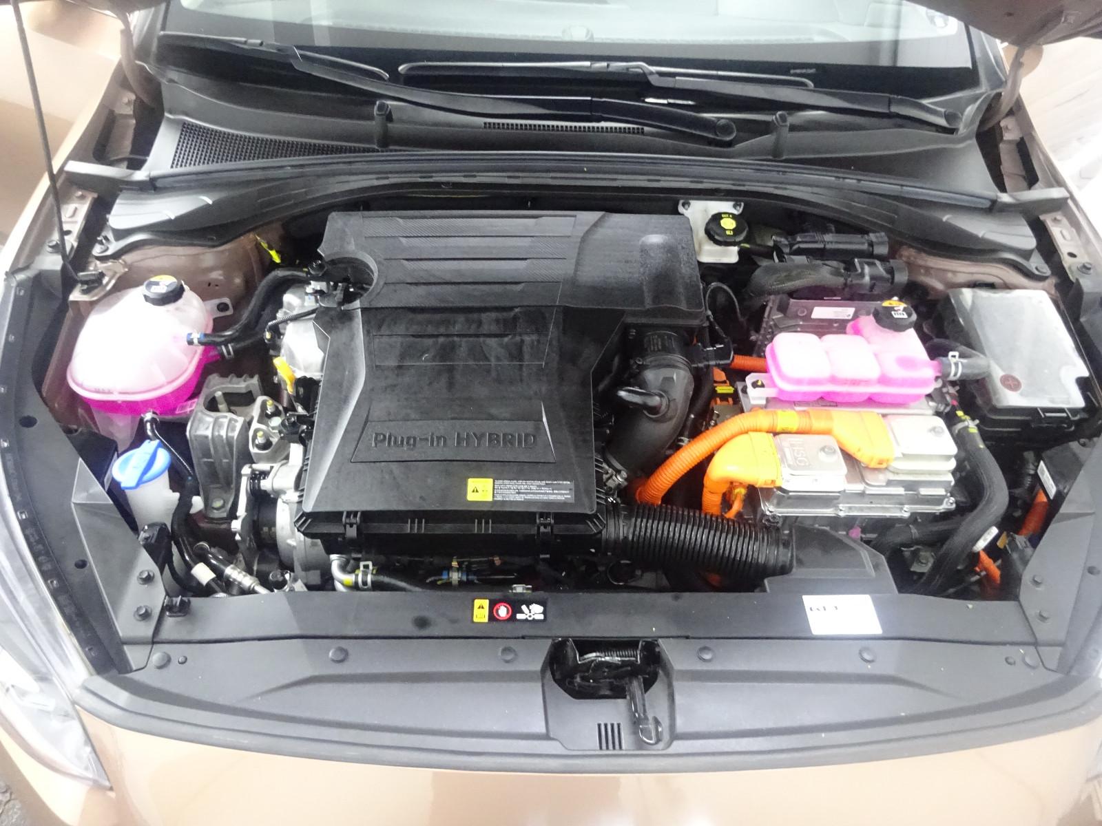 Kia cee'd SW 1.6 GDI PHEV Spirit DCT ACC/LED/Kamera