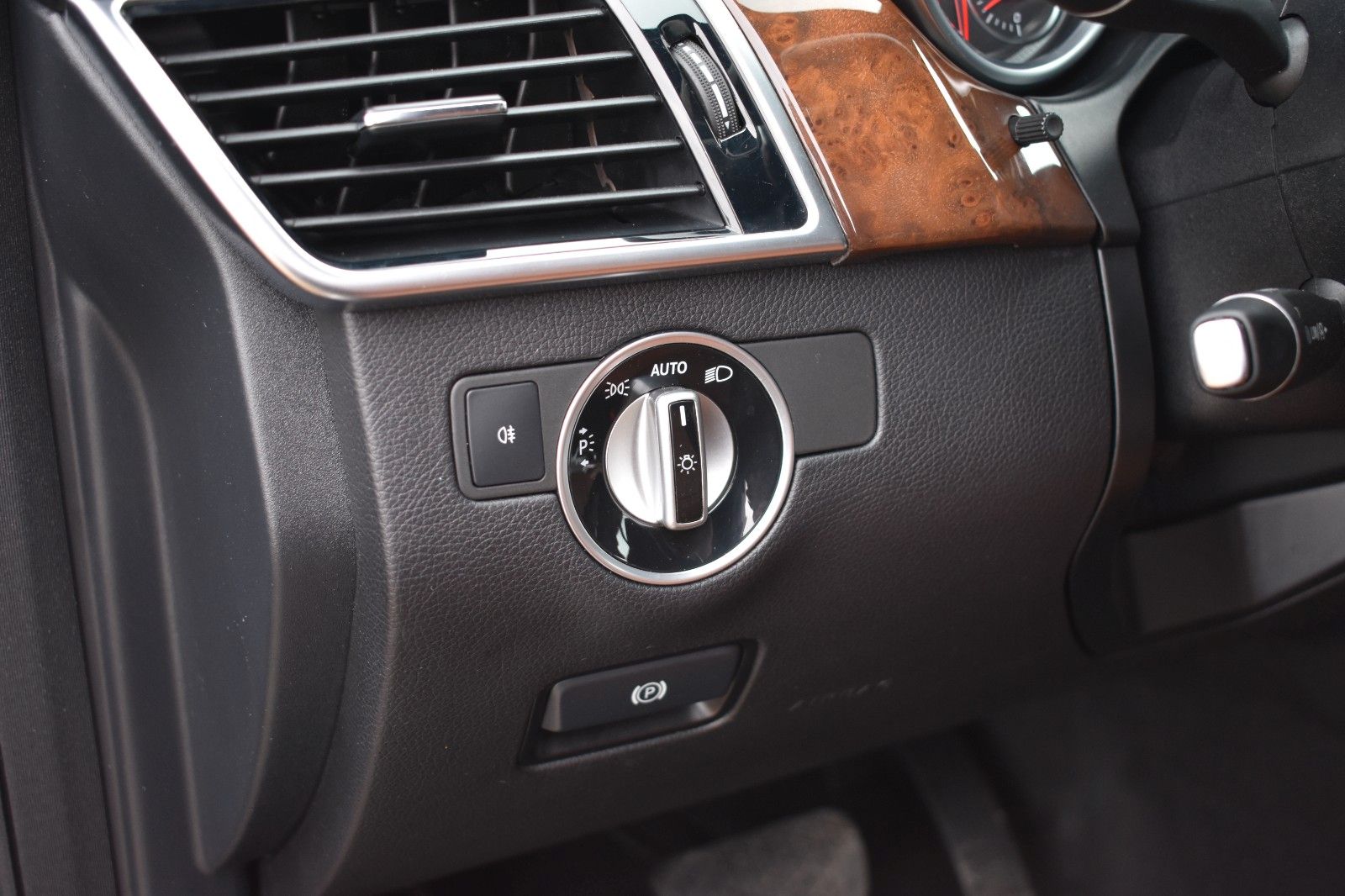 Fahrzeugabbildung Mercedes-Benz GLE 350 d 4Matic AMG line