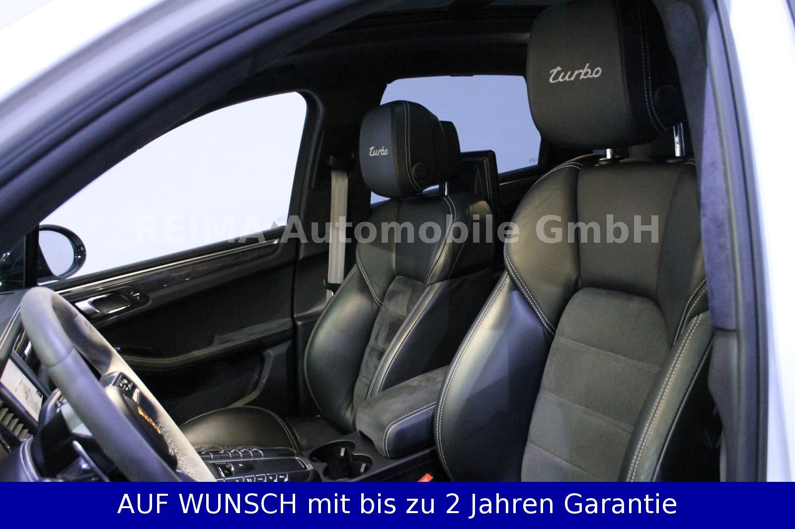 Fahrzeugabbildung Porsche Macan Turbo Performance, Carbon, Pano, Luft