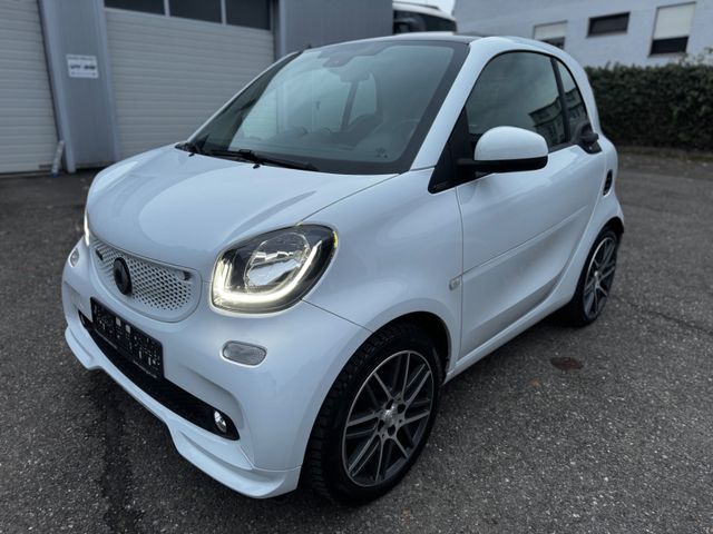 Smart ForTwo" Brabus"PANO"LEDER"NAVI"R.KAM"SPUR"Xclusi