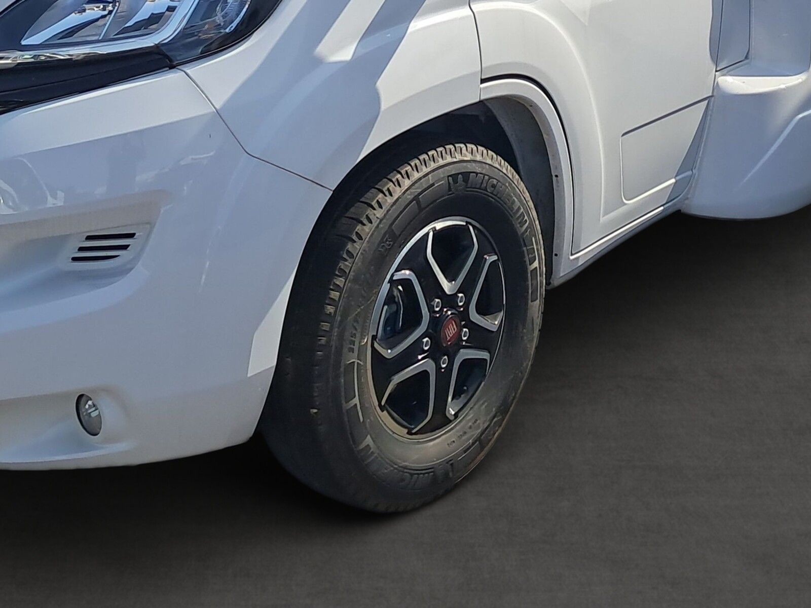 Fahrzeugabbildung Eura Mobil Profila RS PRS 720 EB 180PS Autom. MondialPlus