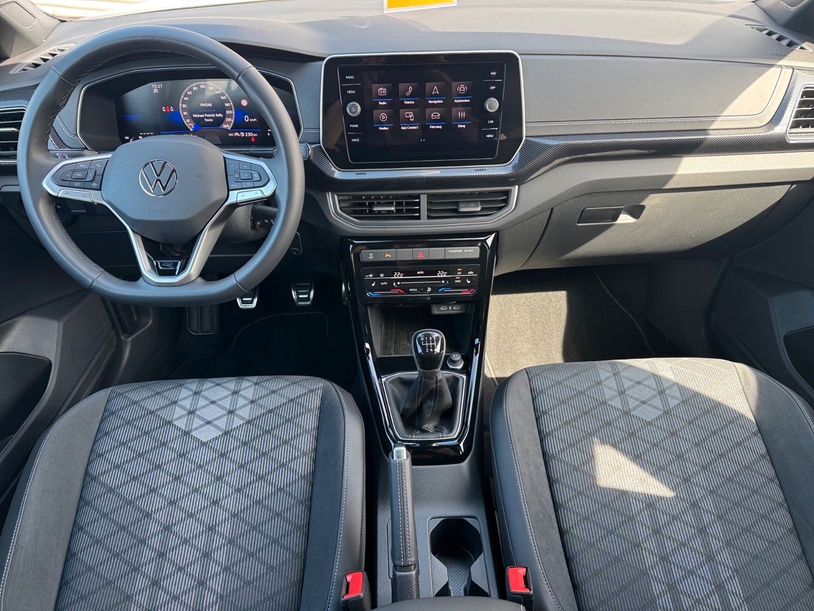 Fahrzeugabbildung Volkswagen T-Cross 1.0 TSI R-Line