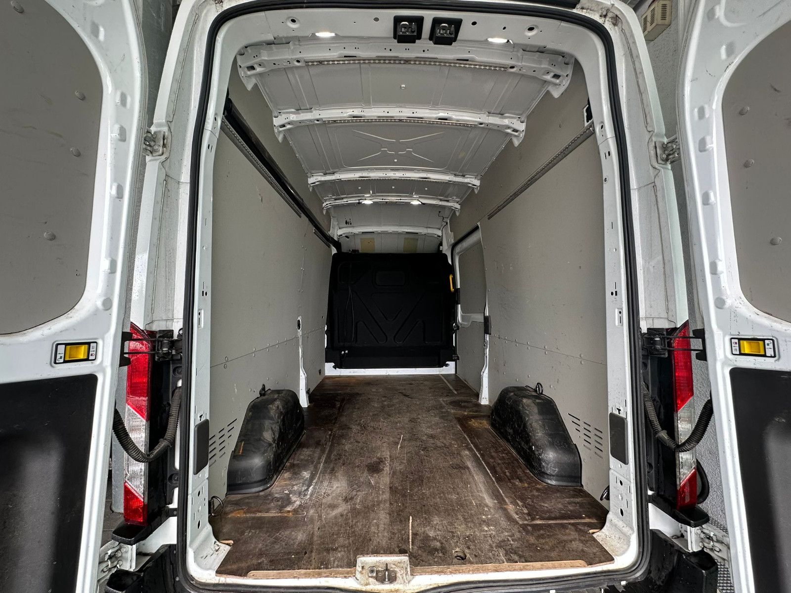 Fahrzeugabbildung Ford TRANSIT 350 L3H3 Automatik*AHK*KLIMA*TEMPO*Bi-XE