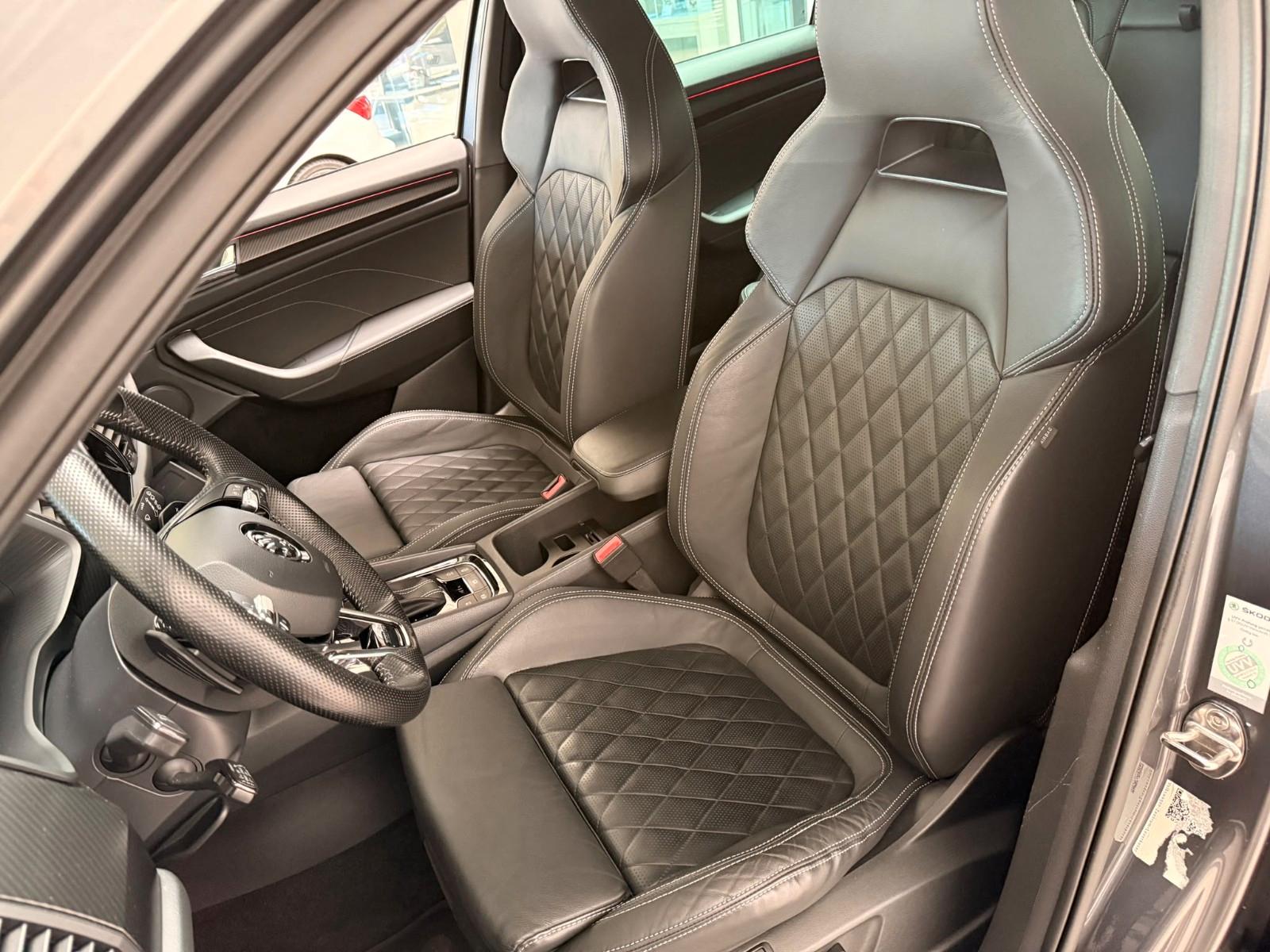 Skoda Kodiaq Sportline 4x4 Panorama Leder Navi Standhz